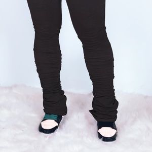 Black stacked leggings 🖤